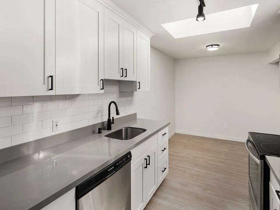 11515 26th Ave NE