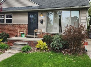 28209 Joan St, Saint Clair Shores, MI 48081