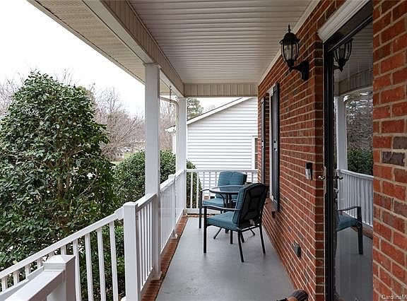 4th image of 1020 Wilkerson St