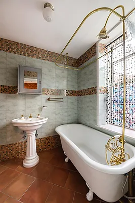 Sold by Town Residential | media 22