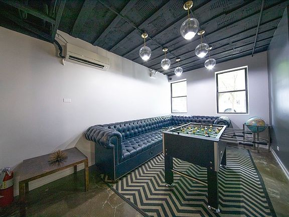 3rd image of 4875 N Magnolia Ave APT 306