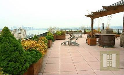 2nd image of 61 Jane St APT 3G