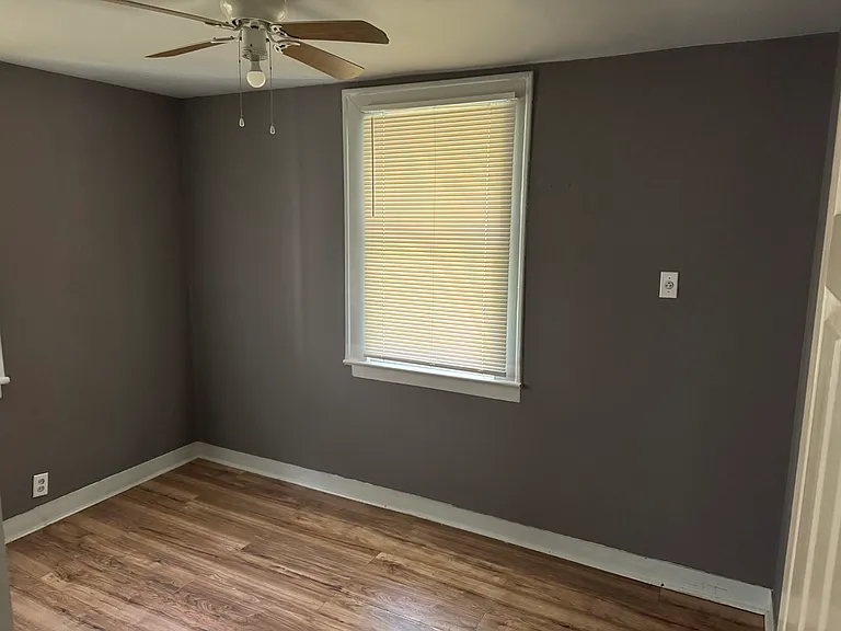 503 Staley Ave — Photo 6