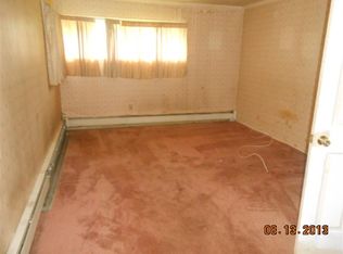 37 Verdant Rd, Levittown, PA 19057