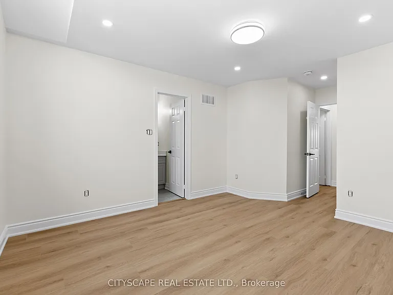 3409 McDowell Dr — Photo 32
