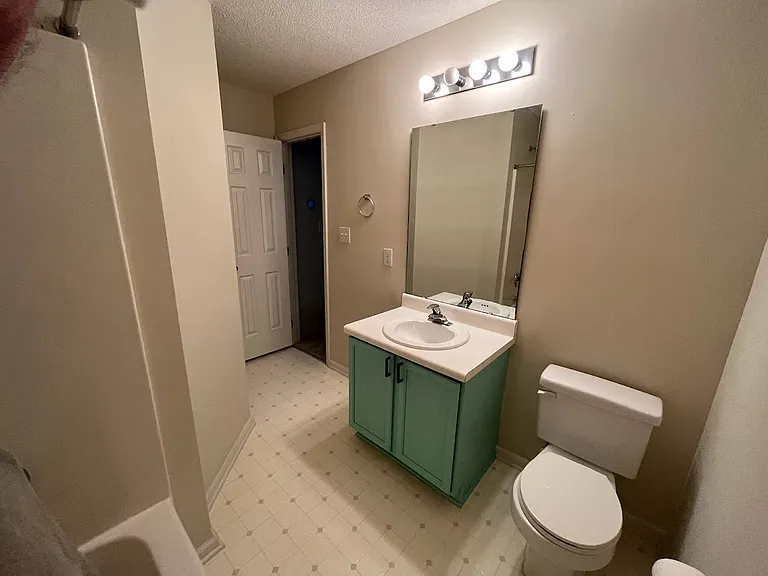 107 Fox Trail Ln — Photo 20