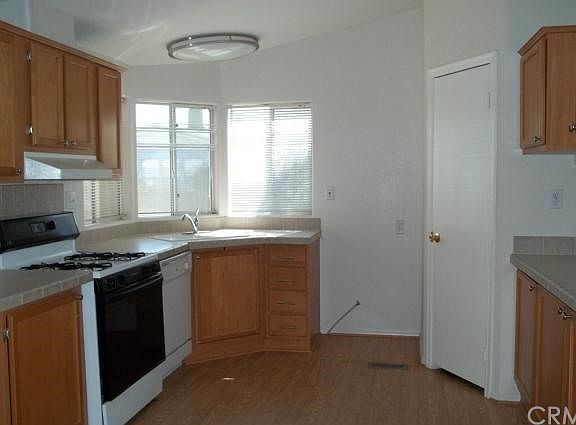5th image of 1250 Kirby St #56