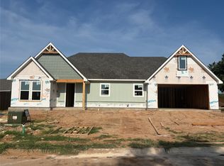 105 Vista Ridge St, Glen Rose, TX 76043