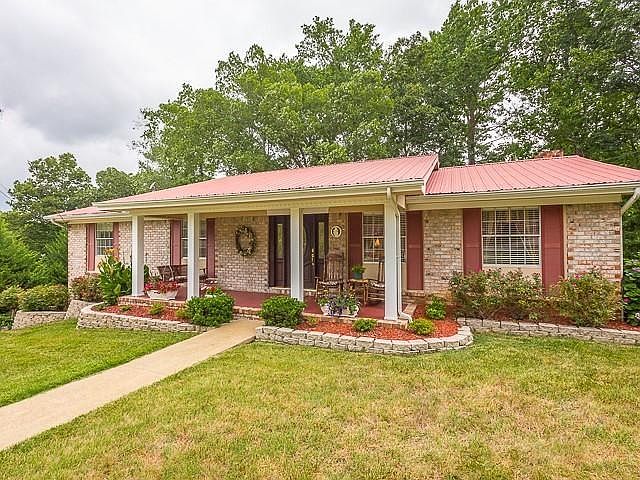 All brick home - Holly Hills