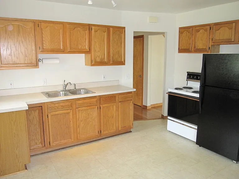 7462 N Vernon St — Photo 5