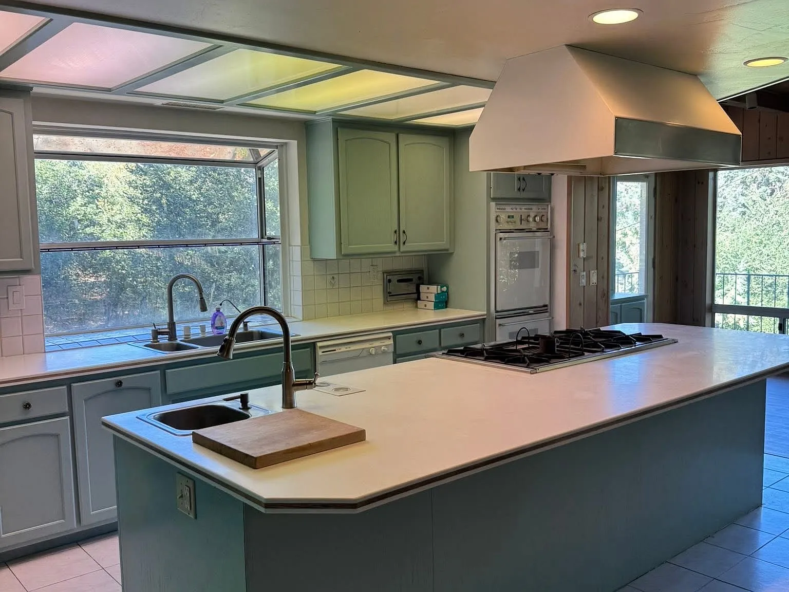 2 bed, 2000 sqft, $2,995 — Photo 4