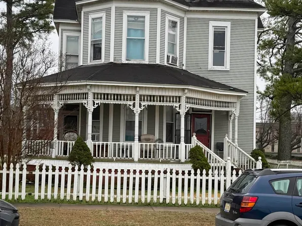 201 Prospect Dr SE, Decatur, AL 35601