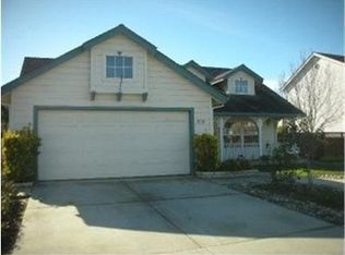 1030 Snug Harbor St, Salinas, CA 93906
