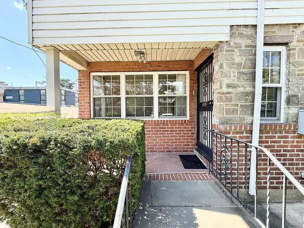 5918 154th Pl, Flushing, NY 11355