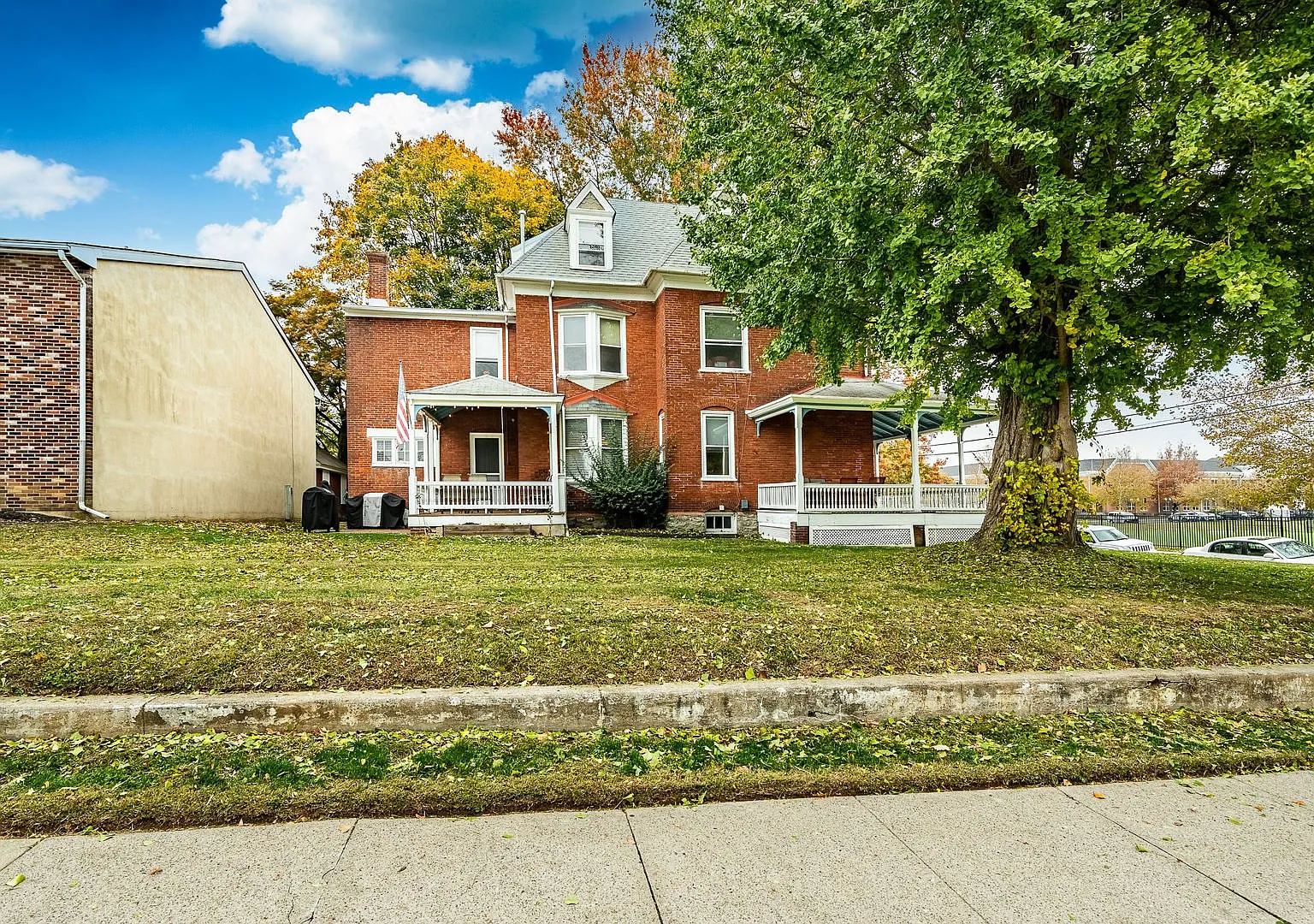 Charming 2BR Apartment Near Downtown West Chester — Photo 1