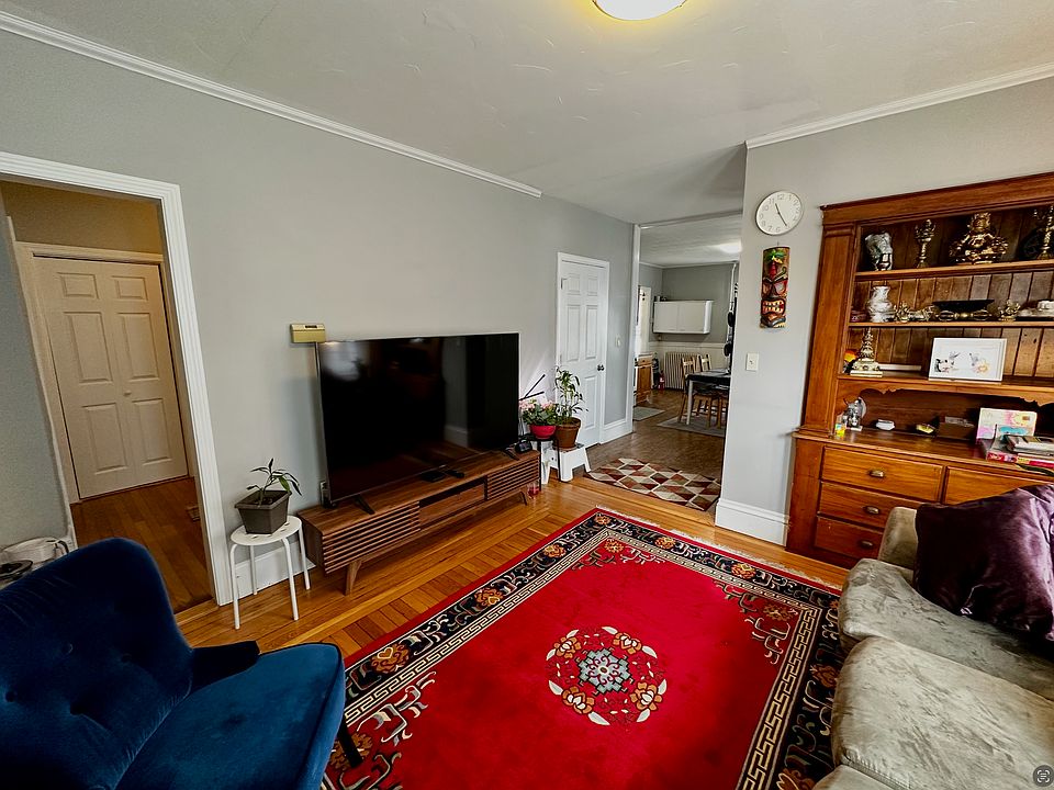 1st image of 40 Spring St #1