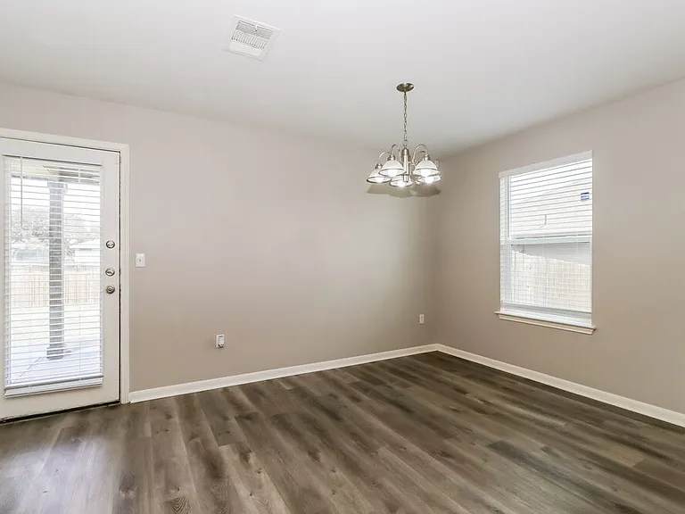 388 Musgrav — Photo 6