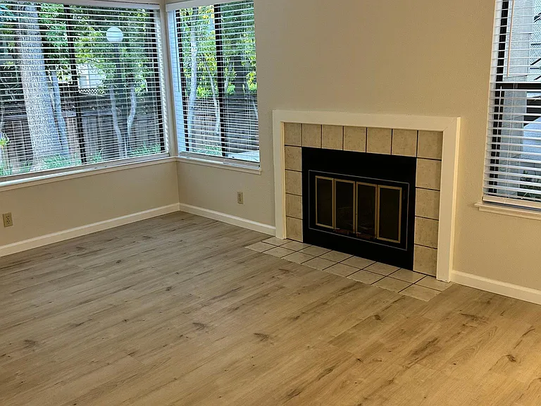 4565 Waterville Dr — Photo 8