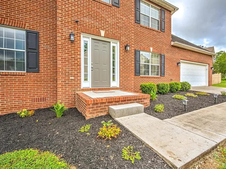 8200 Gallaher Station Dr — Photo 13