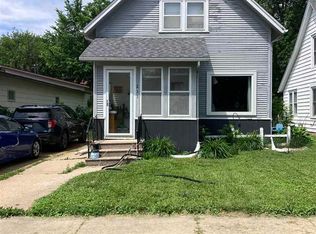 211 N Main St, Lake Crystal, MN 56055