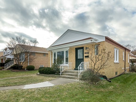 2nd image of 8140 N Ozark Ave