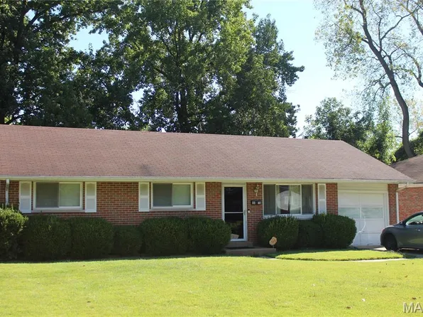9478 Jaros Ct, Saint Louis, MO 63137