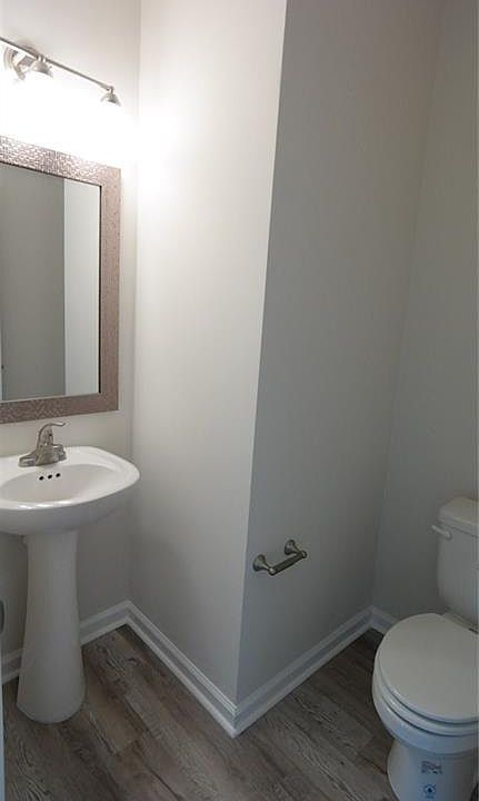 1st image of 8924 Chesapeake Blvd