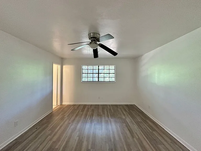3822 Valley View Dr — Photo 19