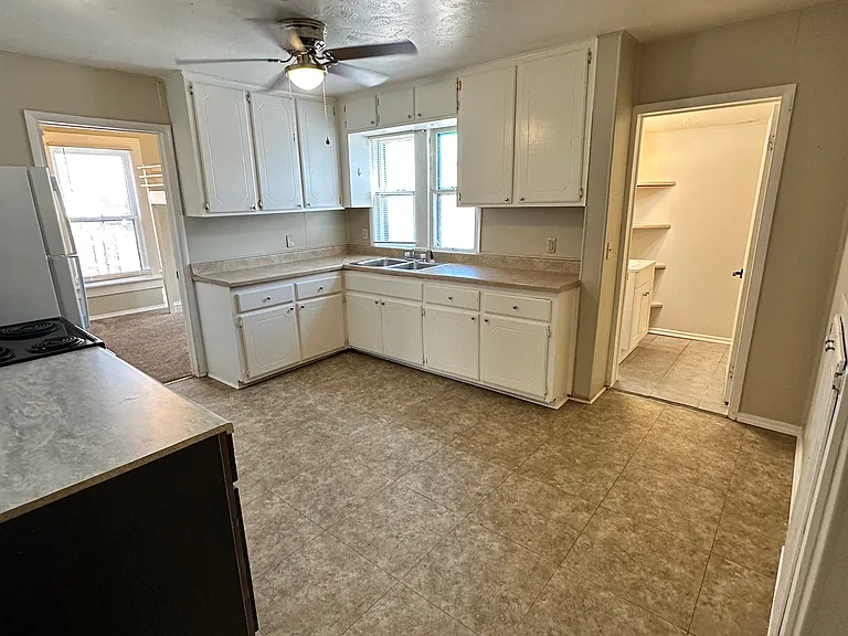 743 Deans Row Ave #3 — Photo 12