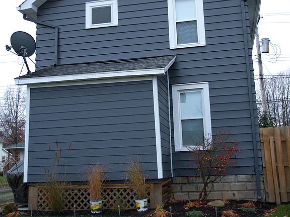 2nd image of 224 N Huntington St