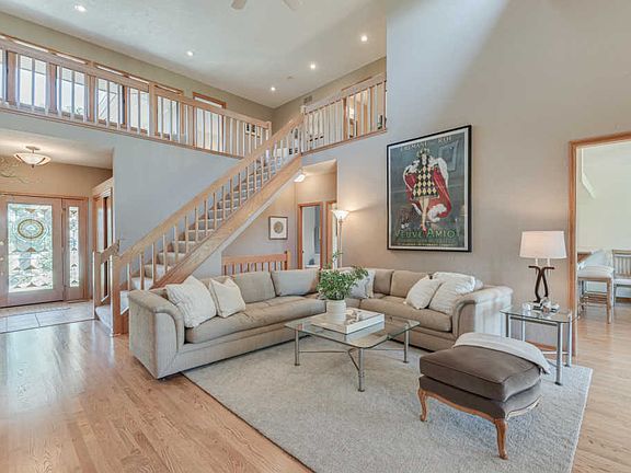 4th image of 508 N Ponderosa Dr #4