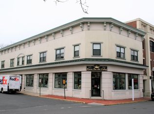 61 Monmouth St, Red Bank, NJ 07701