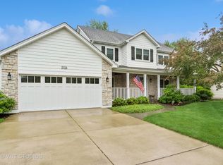 2124 Wicklow Rd, Naperville, IL 60564