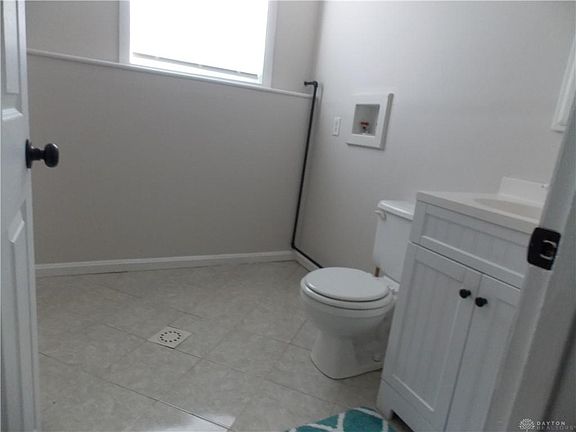 4th image of 204 Deerfield Dr
