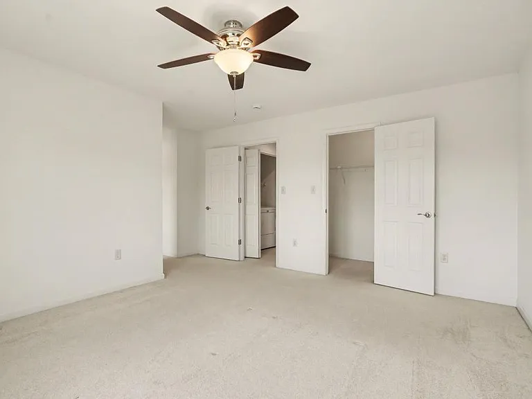 5050 Mendenhall Dr — Photo 13