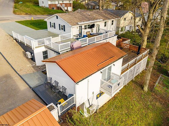 3rd image of 857 Willowdale Rd