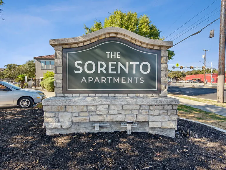 The Sorento Apartments — Photo 23