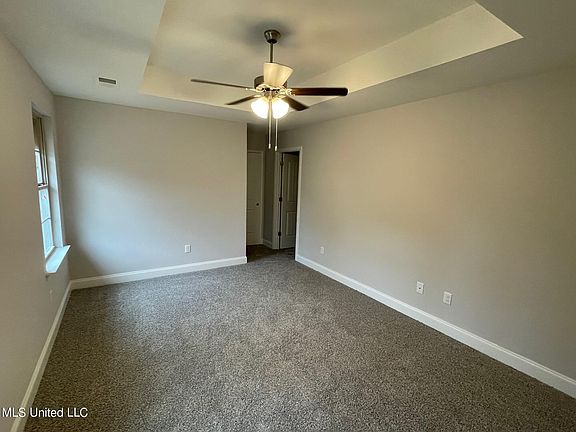 4th image of 1608 Cambria Dr