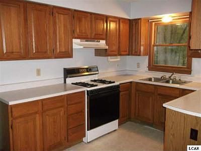 2nd image of 9889 Hawkins Hwy