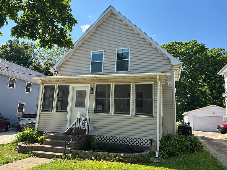 2438 was built in 1907 and fully remodeled in 2026