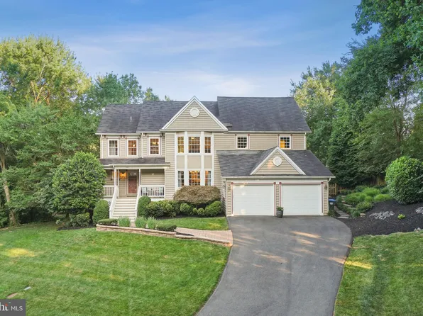 11011 Burywood Ln, Reston, VA 20194