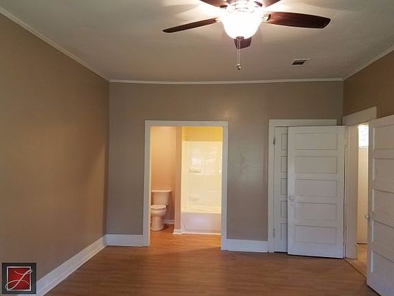 5th image of 1517 6th Ave