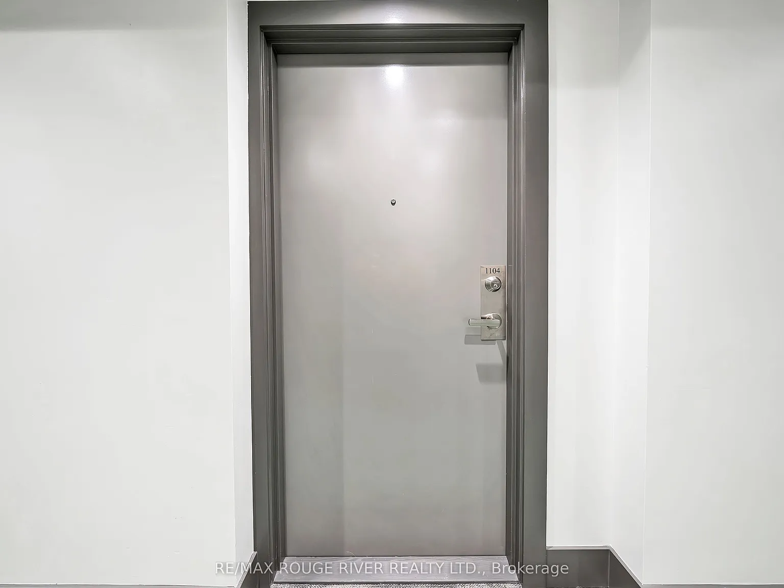 2 bed, $2,100 — Photo 2