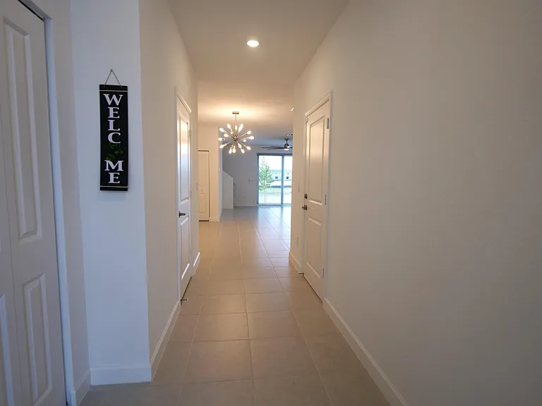 206 SE Woodbark St #206 — Photo 2