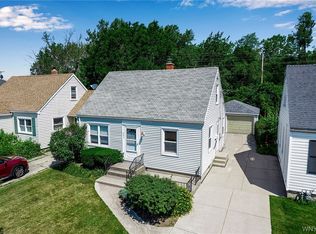 592 Taunton Pl, Buffalo, NY 14216