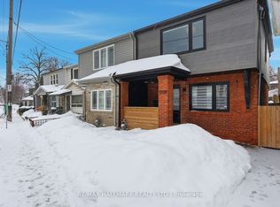 1709 Dundas St E, Toronto, ON M4L 1L7