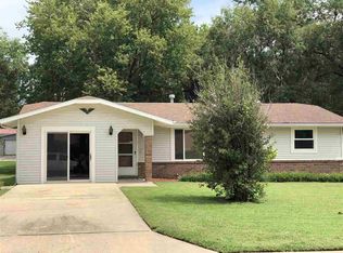 1208 N 14th St, Arkansas City, KS 67005