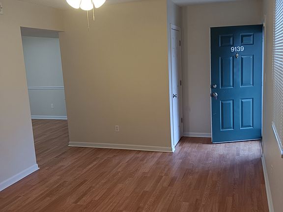 5th image of 9139 Wrenwood Ln Unit 9139