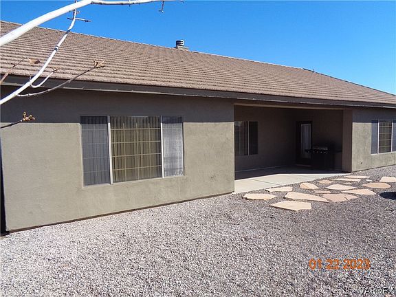 3rd image of 2020 John Wayne Drive