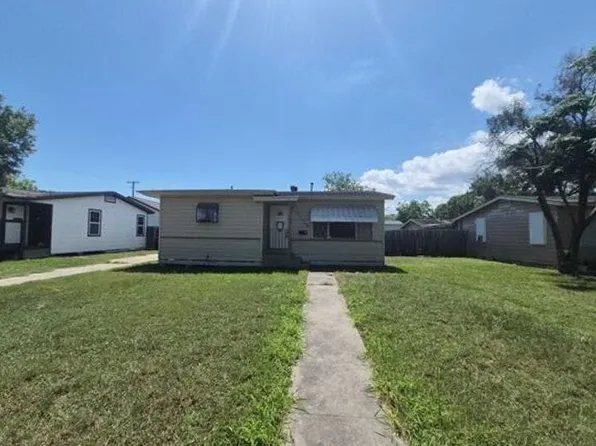 4954 Jo Ann St, Corpus Christi, TX 78415